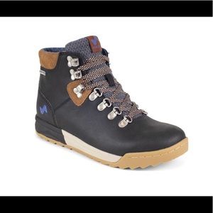 Forsake hiking & rain boots, size 11